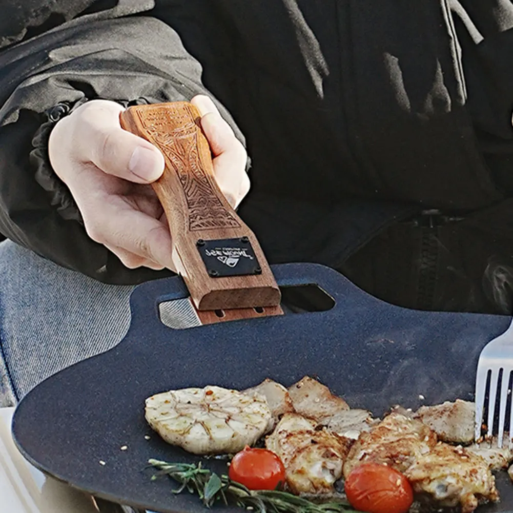 Uchwyt do patelni grillowej z  – Camping Cooking Plate recenzja i cena